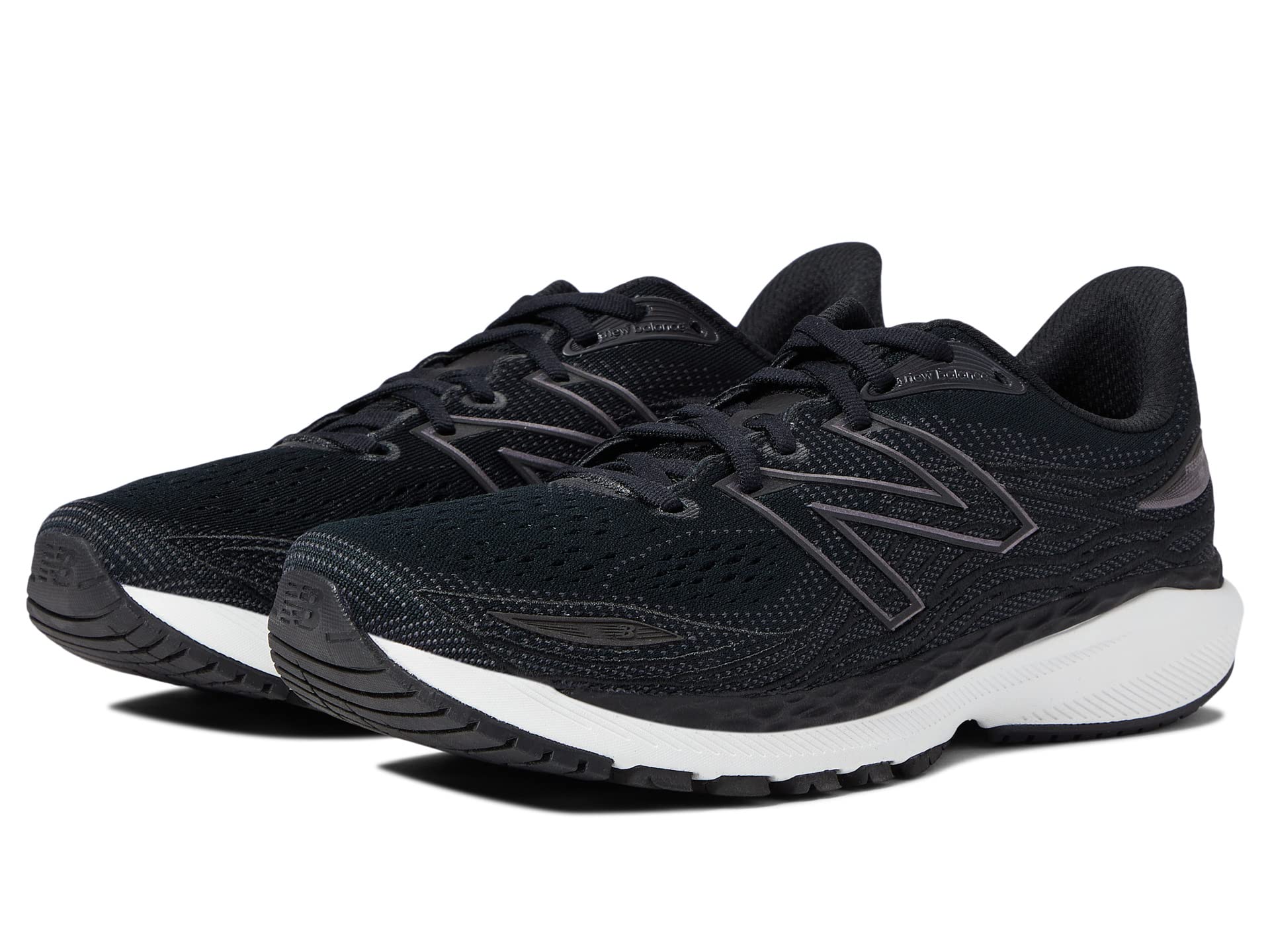 

Кроссовки New Balance Fresh Foam 860V12, черный/белый