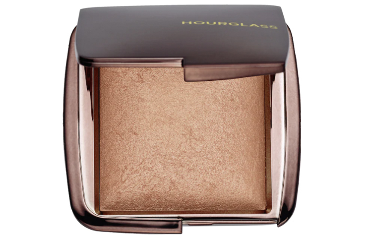 Пудра для сияния кожи Soft Light Radiance Powders Natural Complexion Brightening Skin Tone 10g HOURGLASS — фото 4