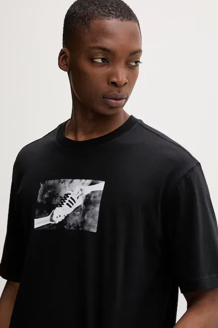 Футболка хлопковая T-shirt Adidas Originals, черный — фото 4