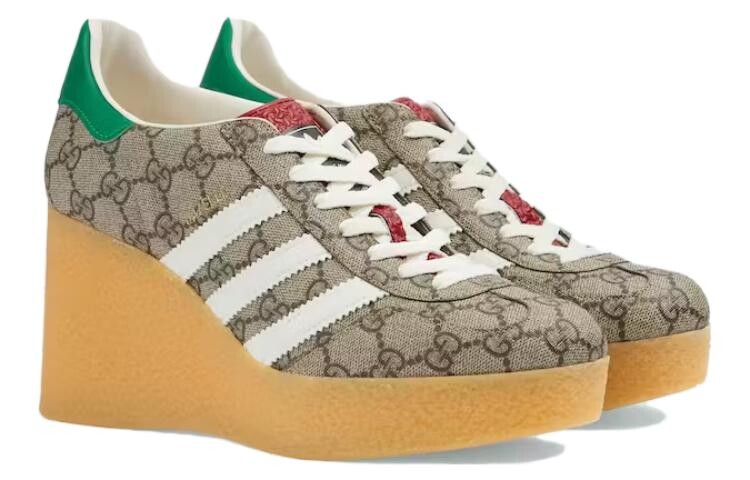 Кроссовки женские Adidas x Gucci Gazelle Series, бежевый / зеленый — фото 3