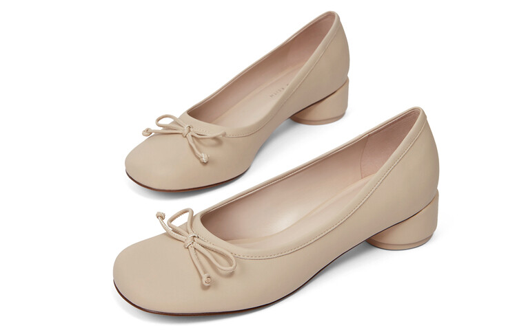 Туфли Mary Jane женские низкие бежевые Charles&Keith — фото 3