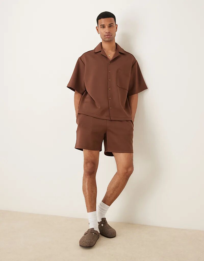 

Коричневые шорты ASOS DESIGN из водолазного материала — часть комплекта