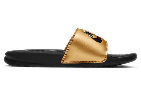 Тапочки jdi benassi slides 'black metallic gold' Nike, черный — фото 2