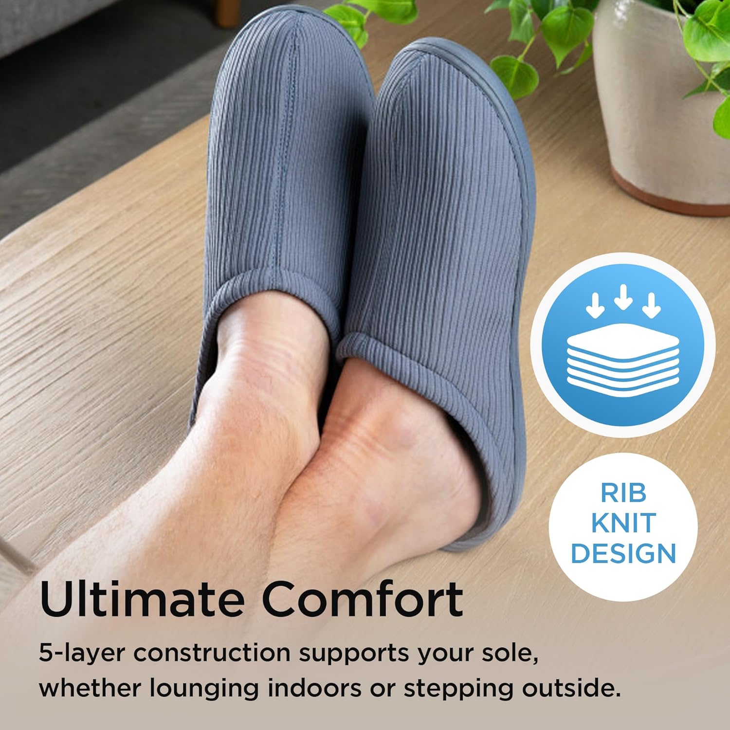 Мужские домашние тапочки Brookstone Classic Comfort с пеной памяти - теплые и удобные, мягкая плюшевая подкладка, подошва с противоскользящим эффектом, голубой — фото 3