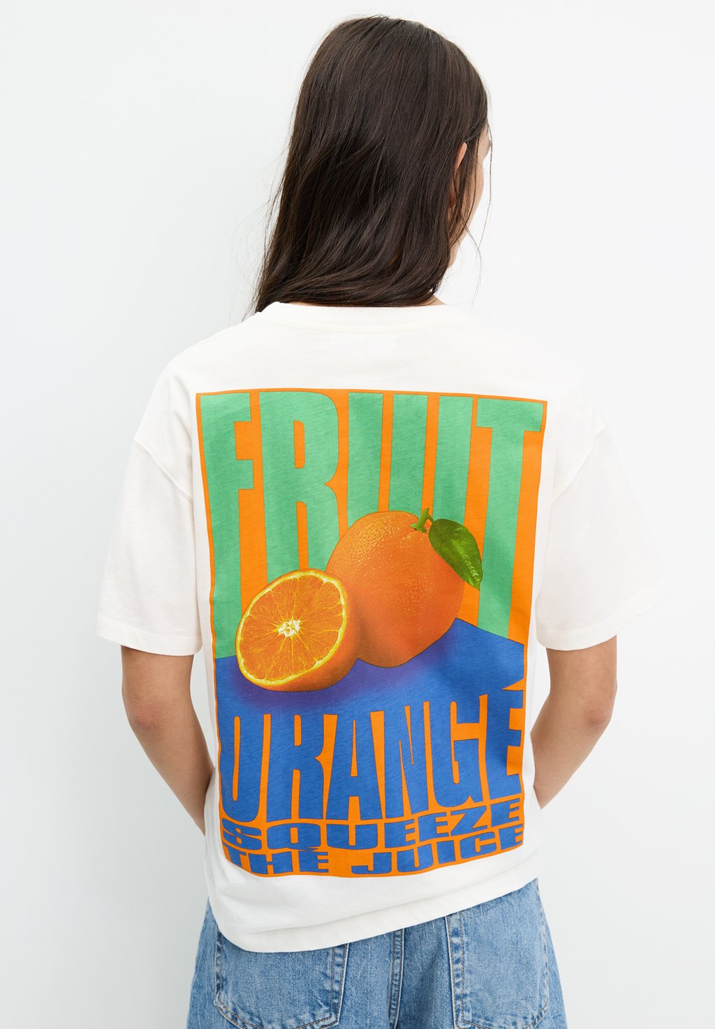 

Футболка с принтом ORANGE GRAPHIC PULL&BEAR, белый