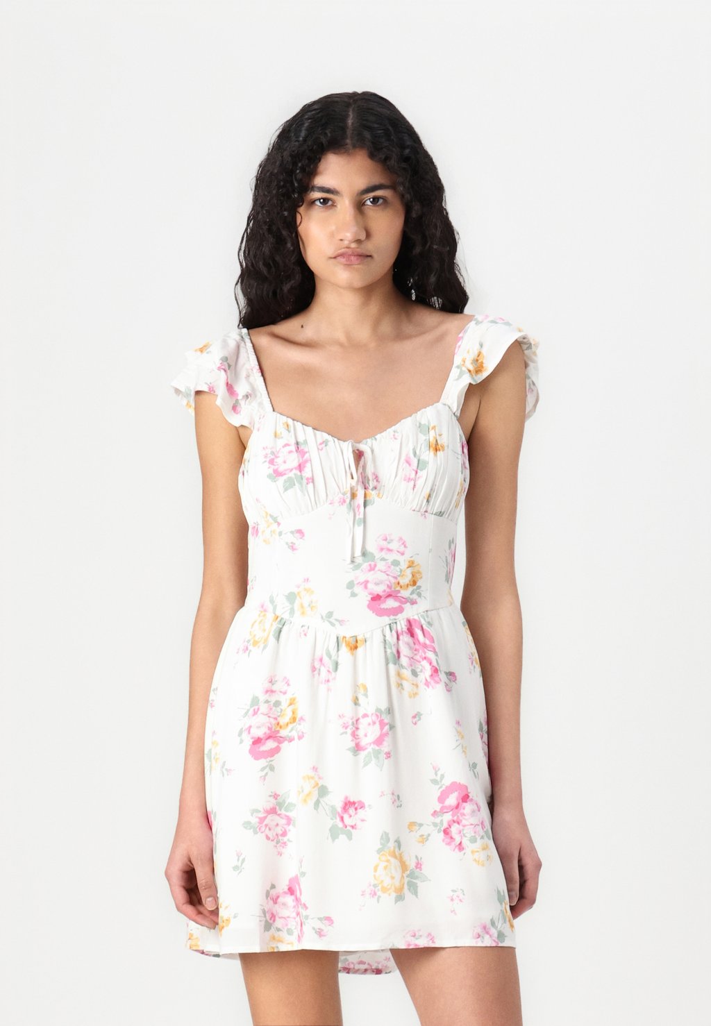 

Повседневное платье FLUTTER CLEAN SKORT DRESS Hollister Co., белый