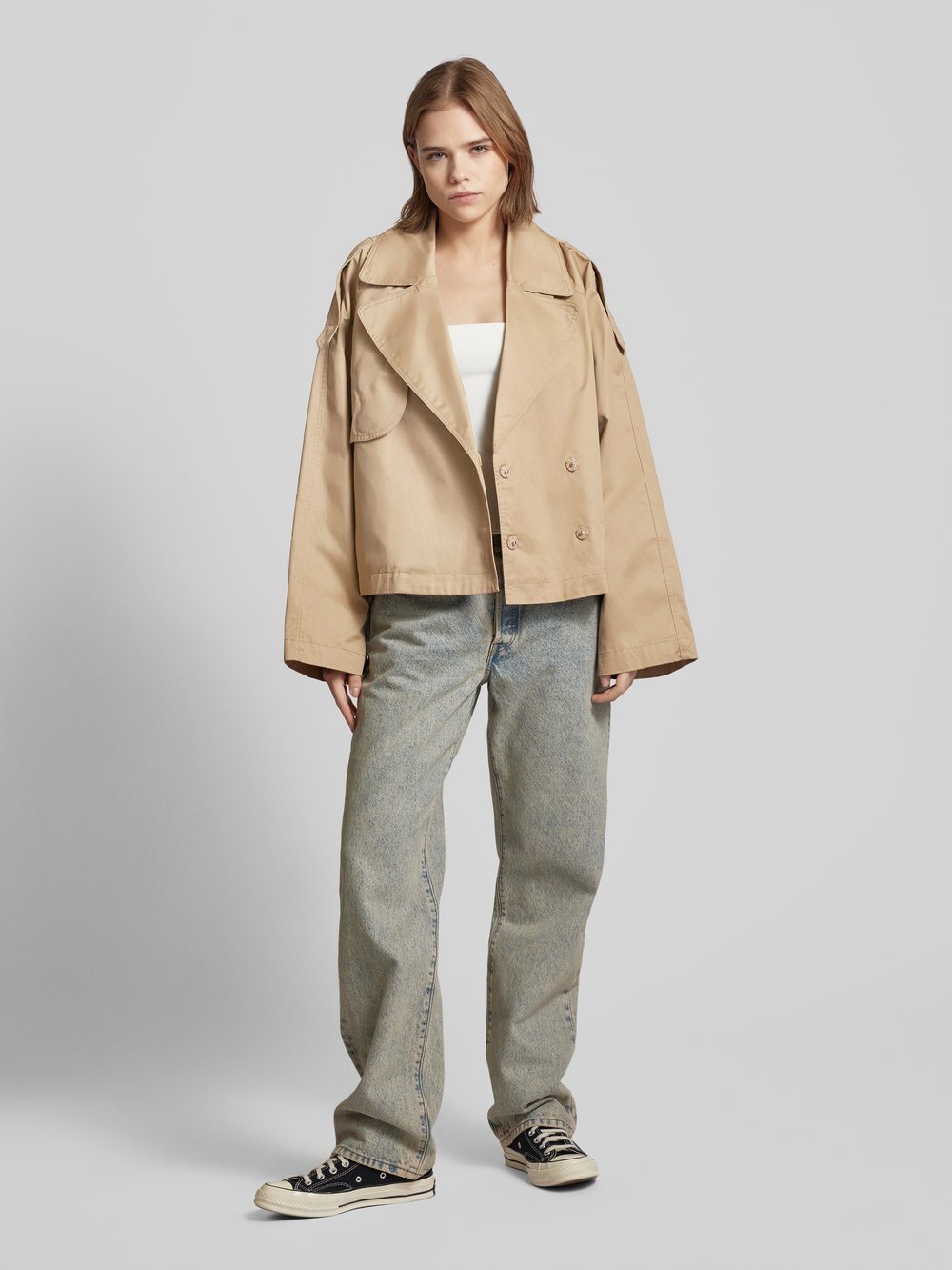 

Короткий тренчкот с воротником-лацканом Gina Tricot, бежевый