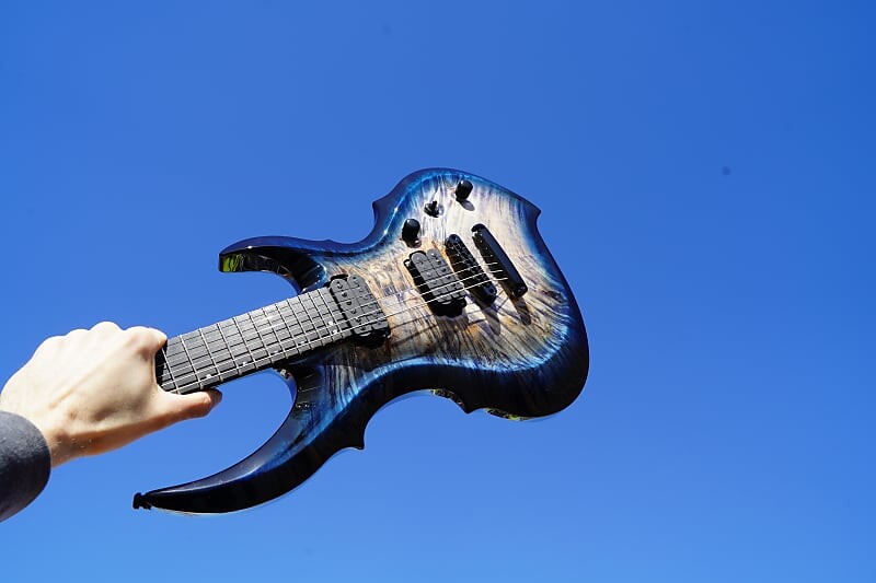 

Электрогитара ESP LTD Original FRX CTM NT - Blue Black Burst 6-String Electric Guitar w/ Case