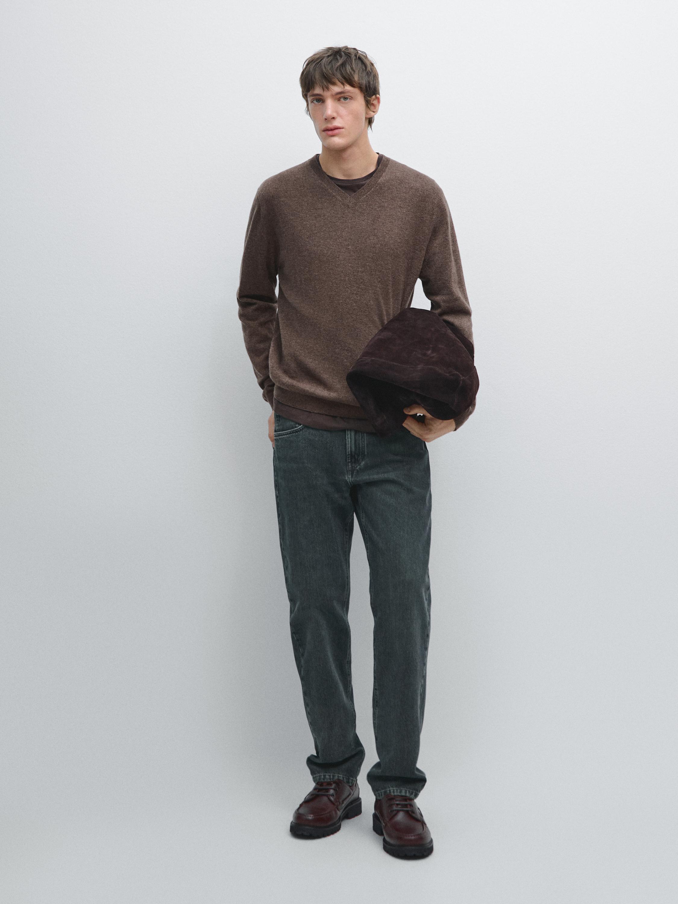 

Свитер из смесовой шерсти с V-образным вырезом Massimo Dutti, Washed