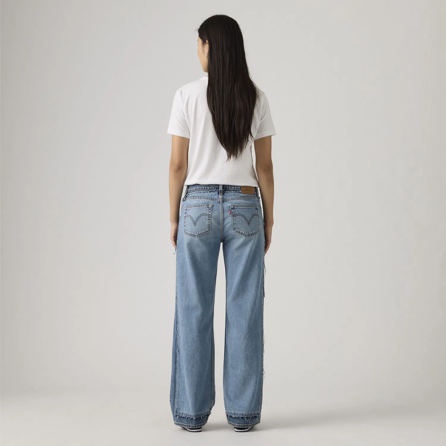 Деконструированные низкие свободные женские джинсы Levi's, Medium Wash — фото 3