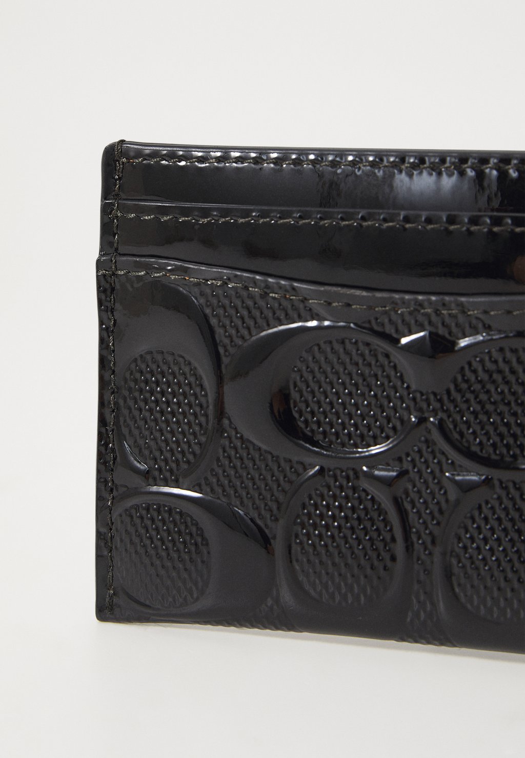 

Кошелек PATENT SIGNATURE LEATHER ESSENTIAL CARD CASE COACH, черный