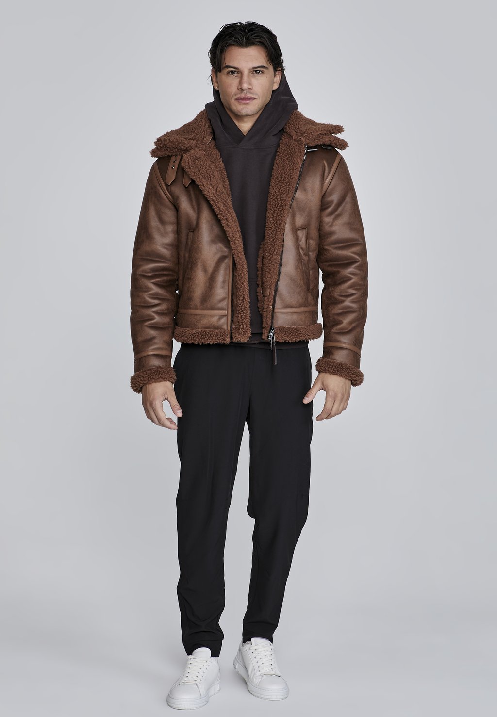 

Куртка из искусственной кожи AVIATOR SIKSILK, коричневый
