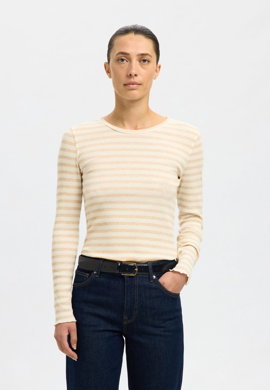 

Топ Selected Femme SLFANNA CREW NECK TEE, Oatmeal/Beige