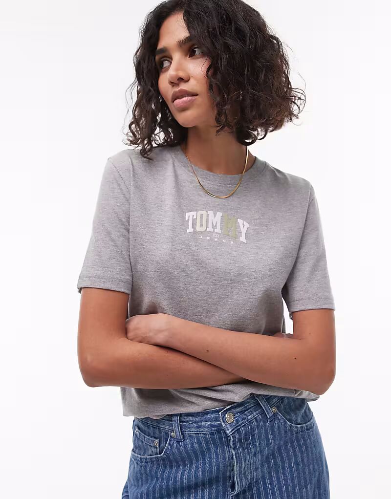 

Футболка Tommy Jeans с разноцветным логотипом университета серого цвета