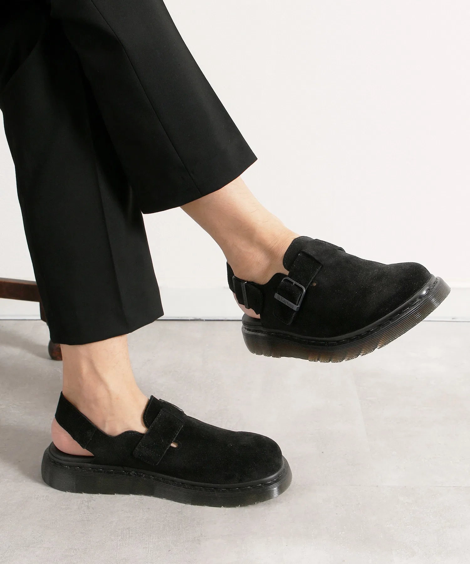 Мужские сандалии Dr. Martens Jorge из замши