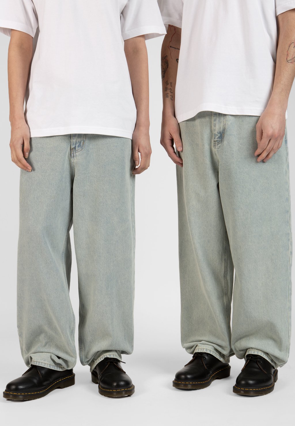 

Джинсы свободного кроя SIGNATURE CASPER PANT UNISEX Wasted Paris, светло-голубой