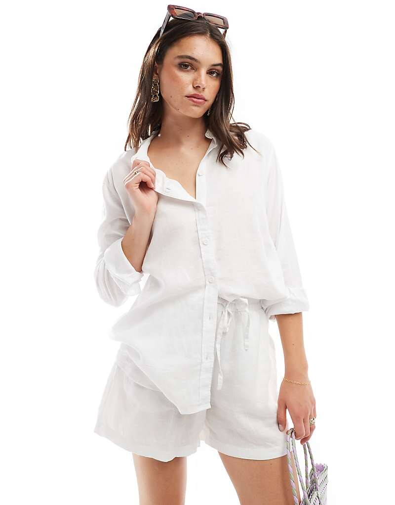 

Белая льняная комбинированная рубашка оверсайз Vero Moda