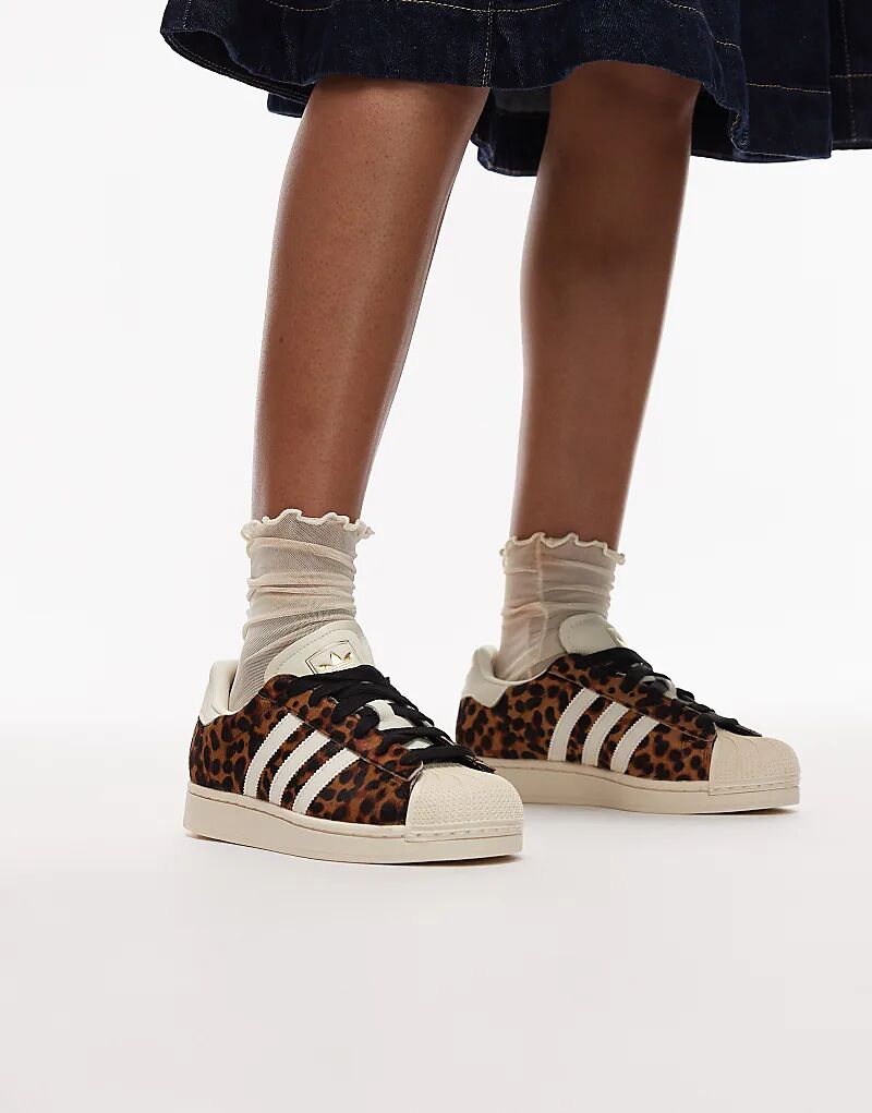 Кроссовки Adidas Originals Superstar II с леопардовым принтом и мехом пони