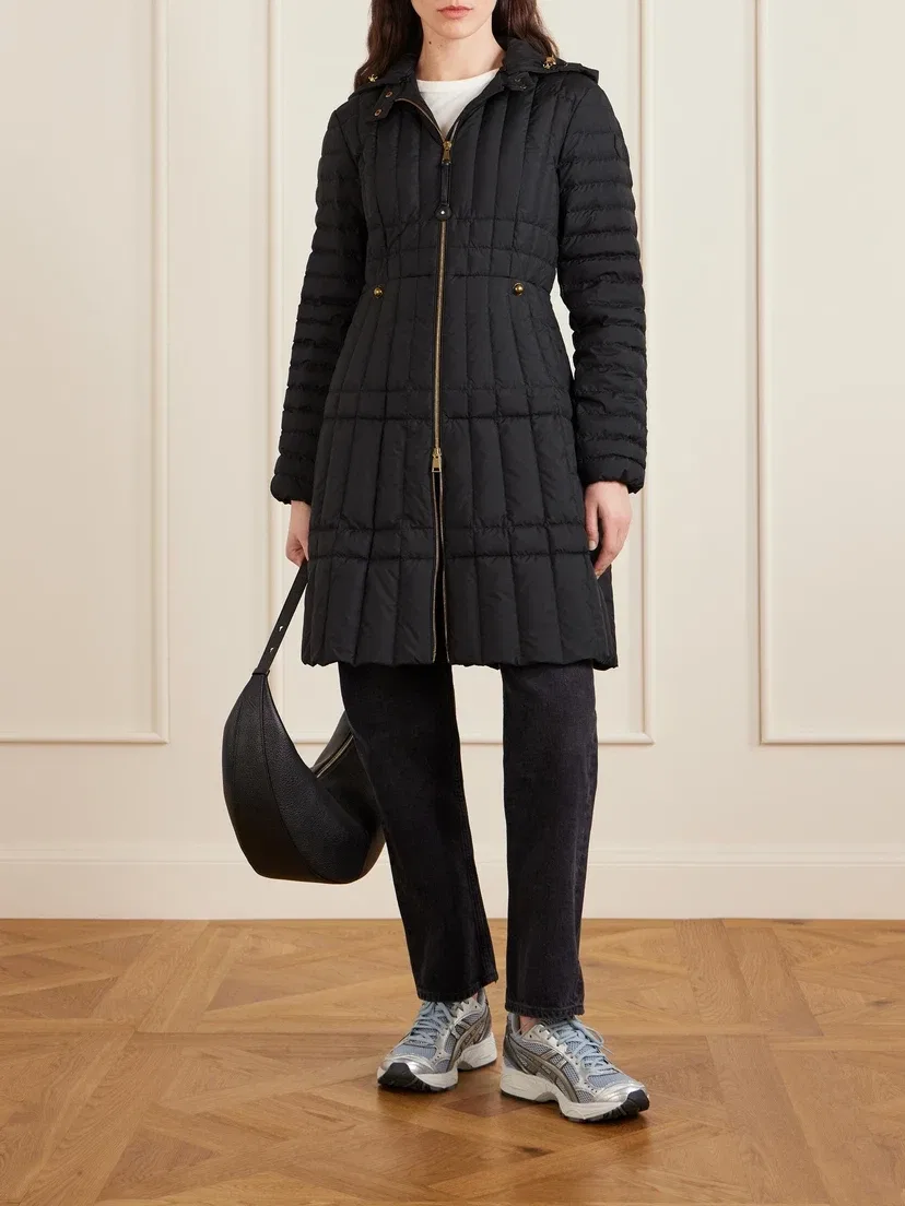 Стеганое пуховое пальто из ракушки с капюшоном и аппликацией MONCLER, черный — фото 2