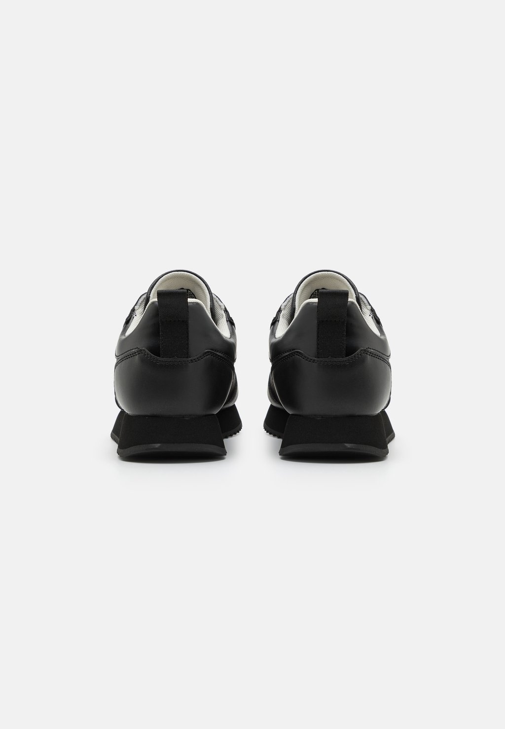 

Кроссовки TOP LACE UP LOGO Calvin Klein, черный