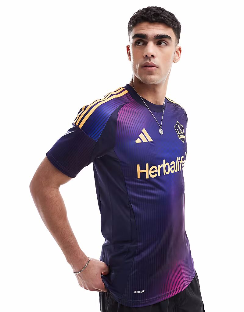 

Футболка выездного джерси LA Galaxy от Adidas Football фиолетового цвета