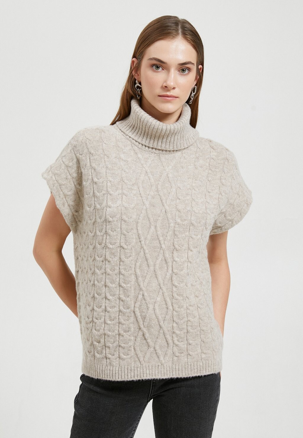 

Футболка с принтом TURTLE NECK BRAIDING DESIGN SHORT SLEEVE Koton, цвет beige