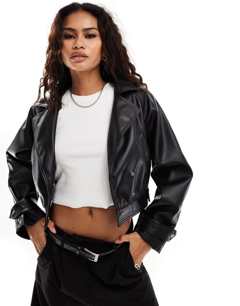

Черная укороченная куртка из искусственной кожи в стиле 80-х ASOS DESIGN