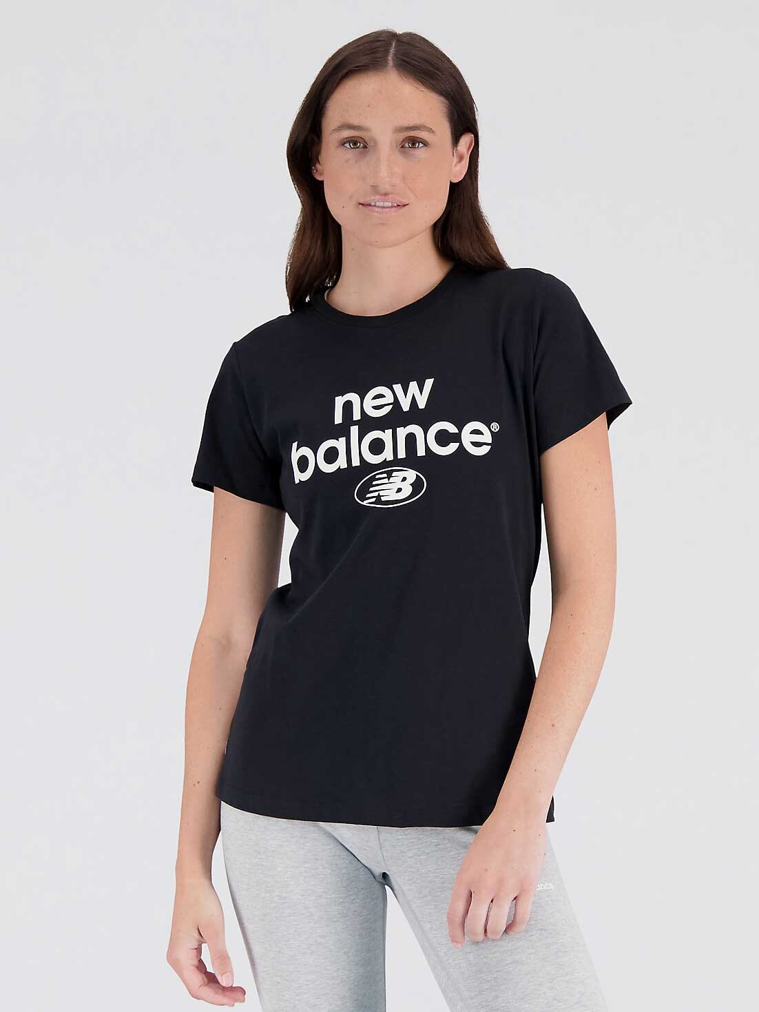 

Футболка New Balance ESSENTIALS REIMAGINED ARCHIVE, черный