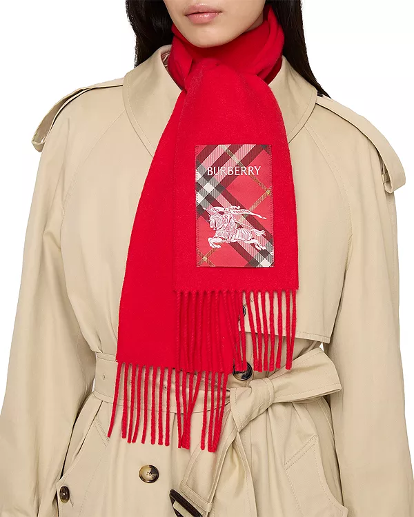 Проверьте этикетку на кашемировом шарфе Burberry, красный — фото 3