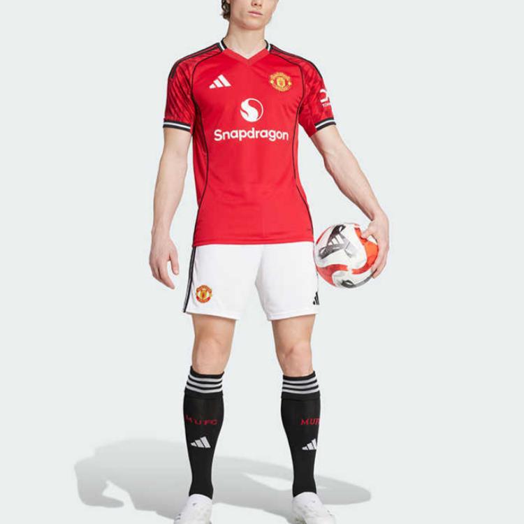 Футболка Free Shipping With AdiClub Manchester United 25/26 Home Shorts Adidas, белый — фото 4