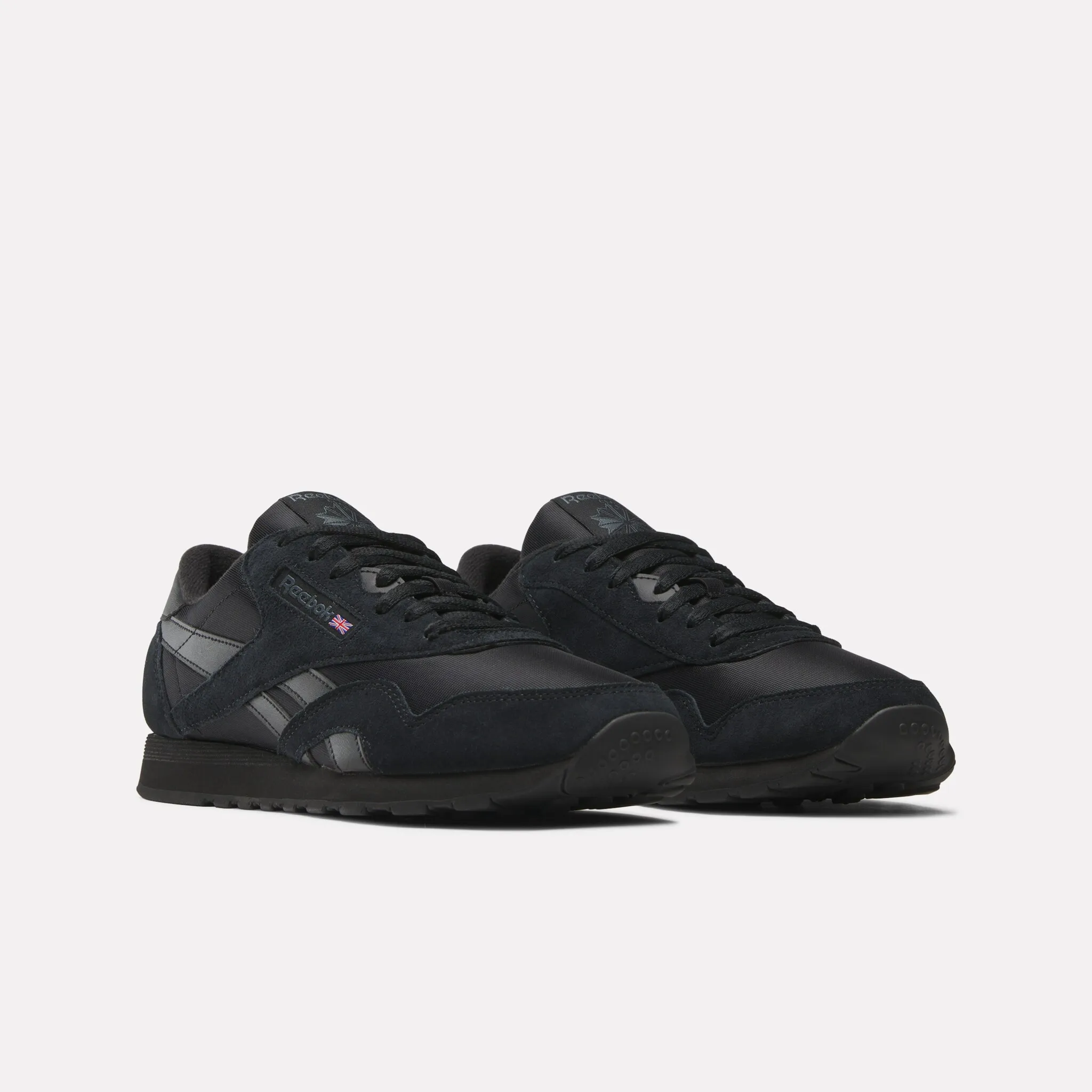 

Классические кроссовки Reebok "CLASSIC NYLON" Reebok Classic, черный