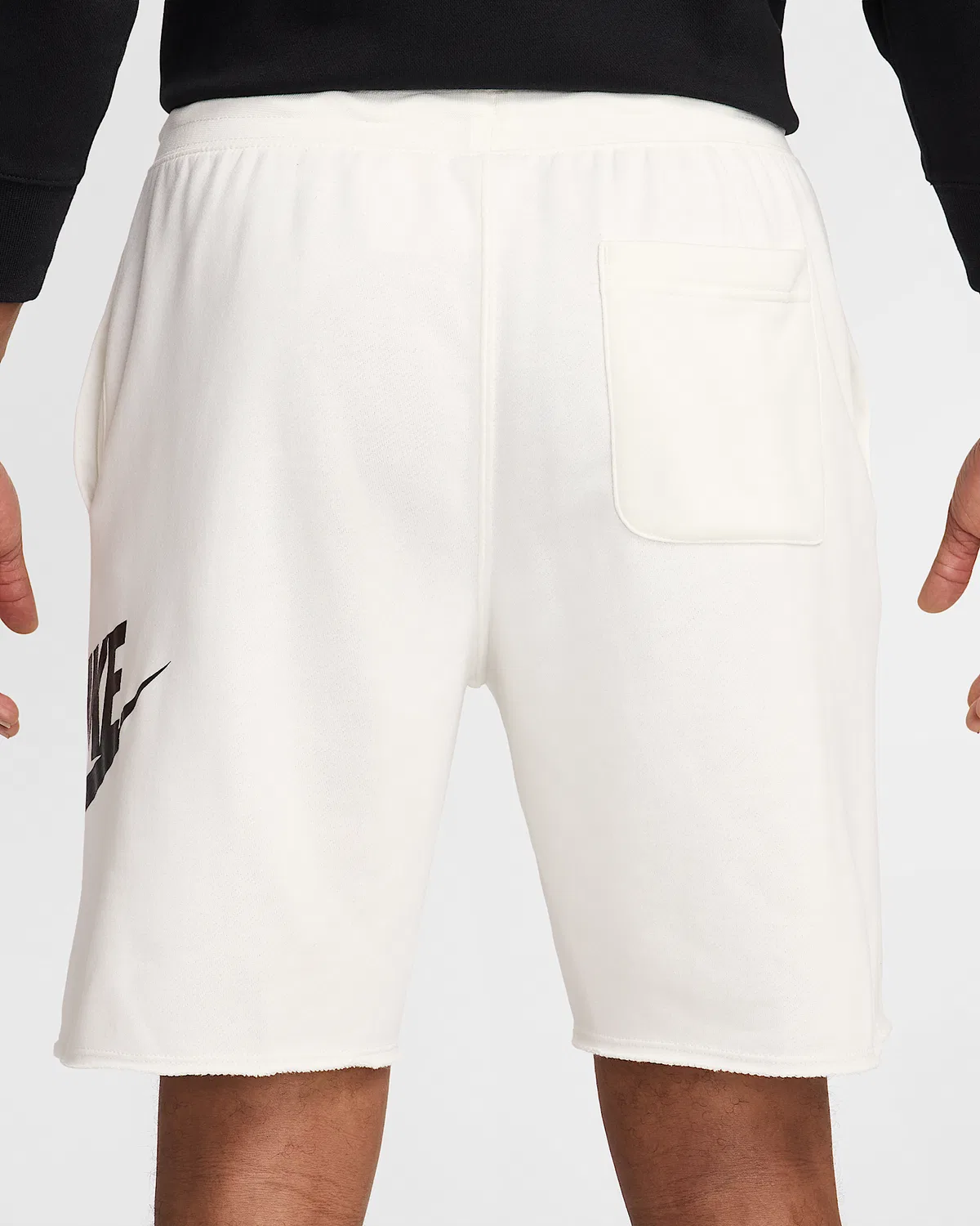 Мужские шорты Nike Club из французского футера с принтом Alumni, Sail/Sail/Black — фото 3