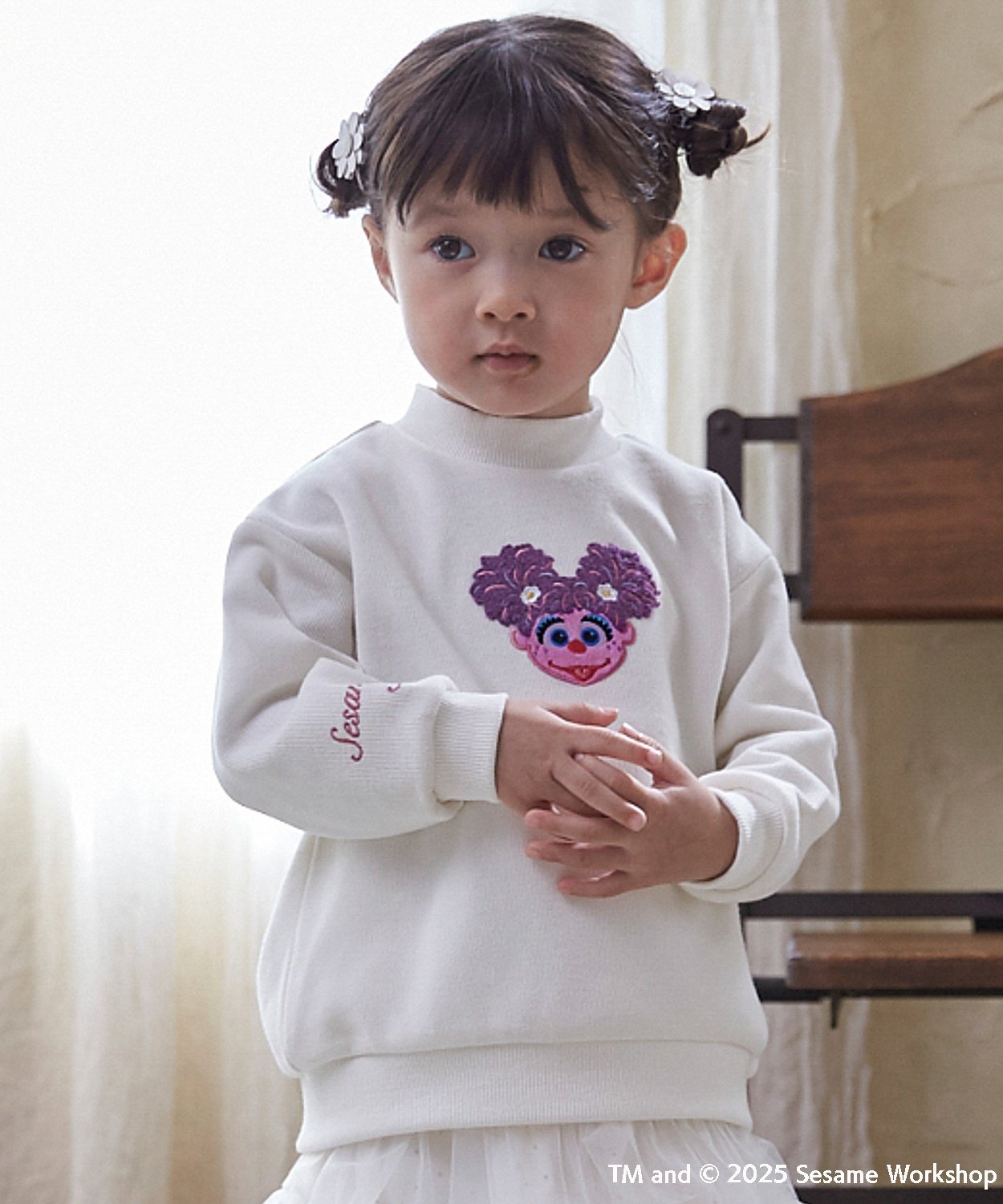 Толстовка с мотивом «Улица Сезам» Petit main, Off white