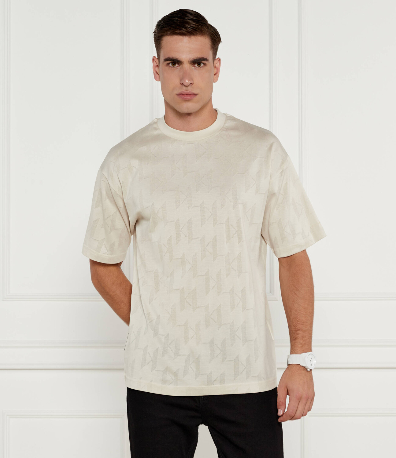 

Футболка Karl Lagerfeld Loose fit, кремовый