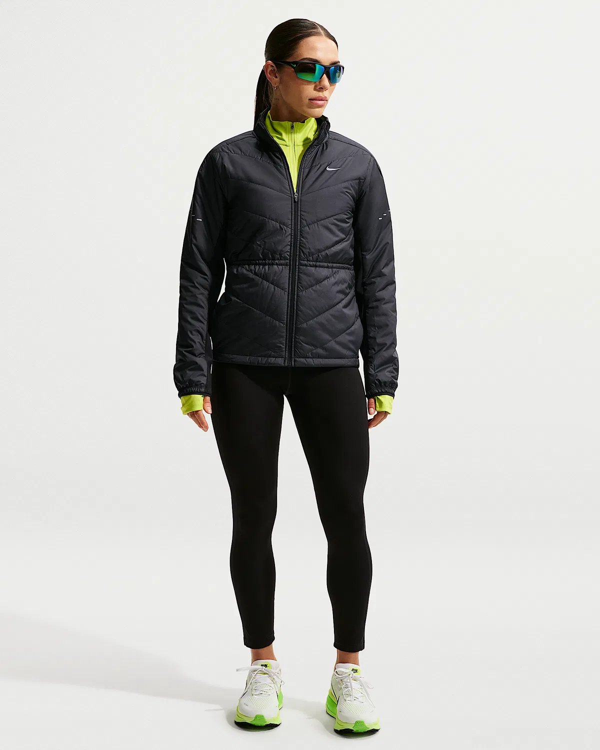 Женская куртка для бега Nike Swift Therma-FIT, Black — фото 4