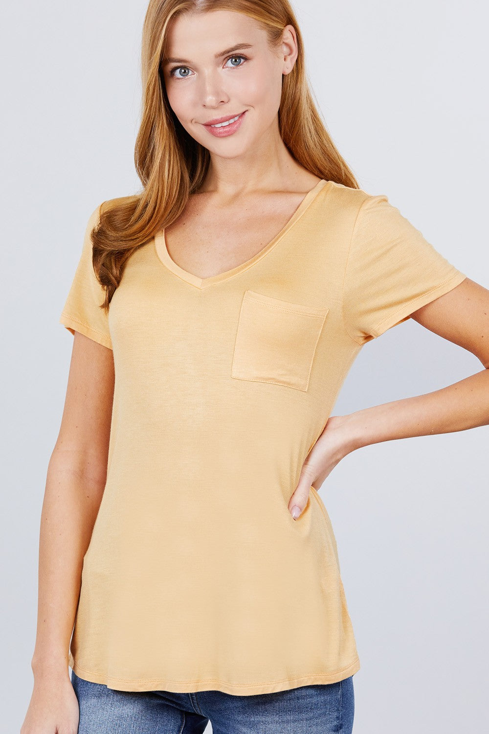 

Топ из вискозного джерси с V-образным вырезом FASHNZFAB, цвет pearl yellow