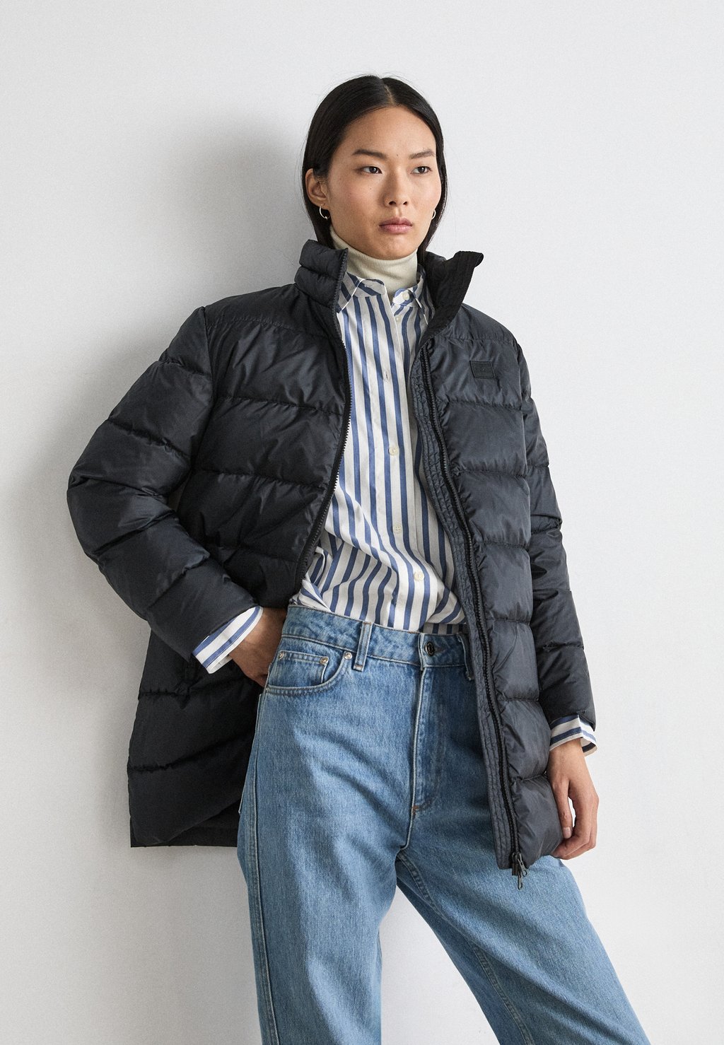 

Пуховое пальто LIGHT COAT GANT, черный