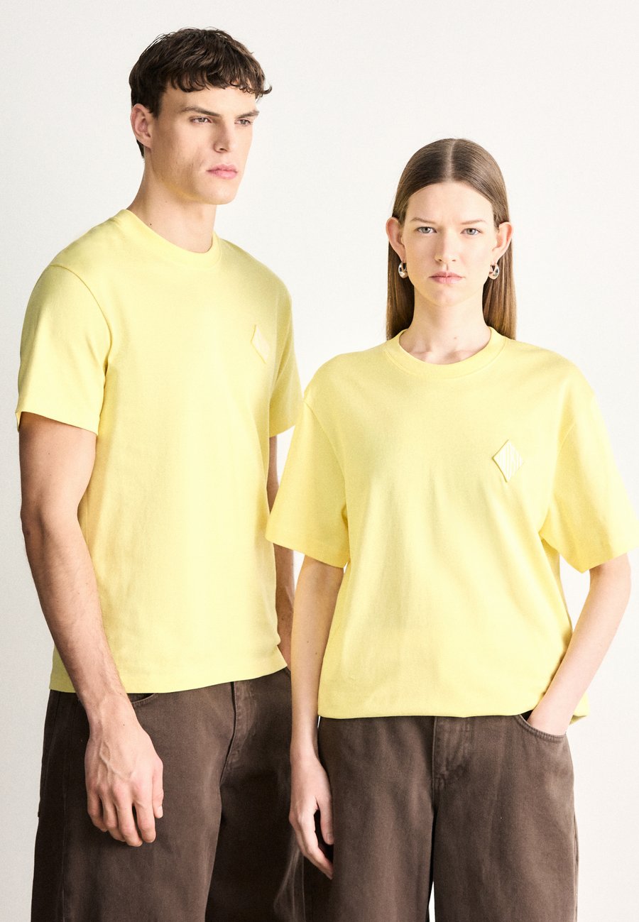 

Футболка Lacoste UNISEX, Jaune/Yellow, Желтый, Футболка Lacoste UNISEX, Jaune/Yellow