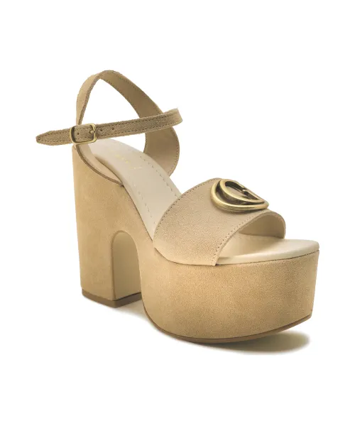 Босоножки Clody из кожи на каблуке Guess, бежевый