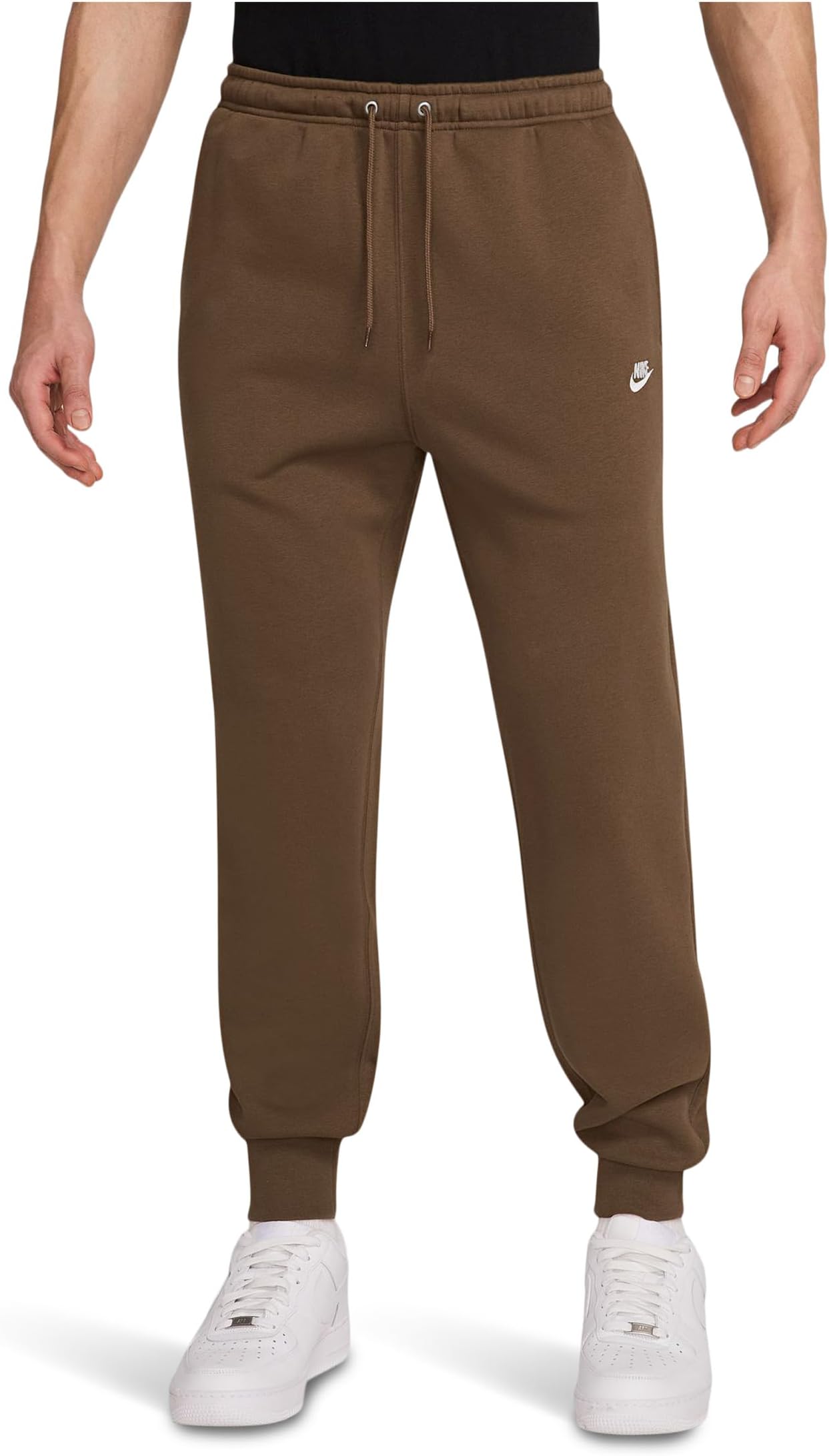 

Брюки Nike Club Fleece Joggers, цвет Mosswood Brown/Mosswood Brown/White
