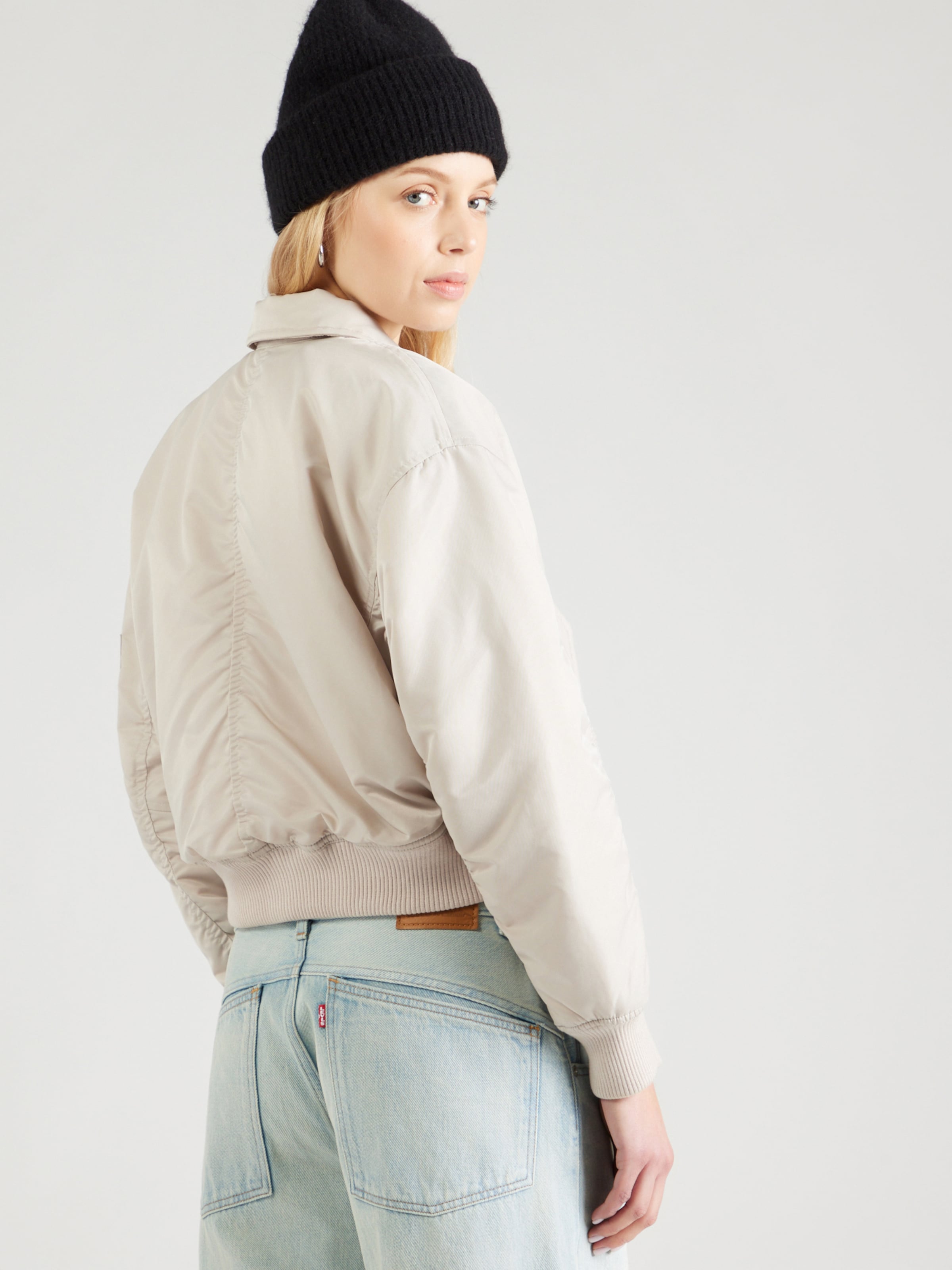 LEVI'S  Куртка межсезонная 'Bowie Cropped Bomber Jacket' в цвете Taupe — фото 4