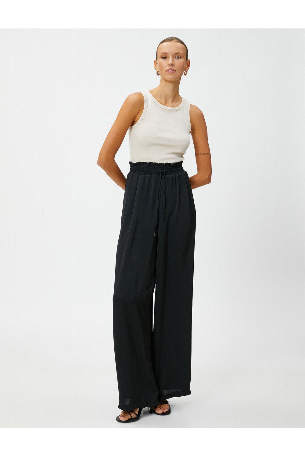 

Брюки палаццо с завязкой на талии Koton, черный