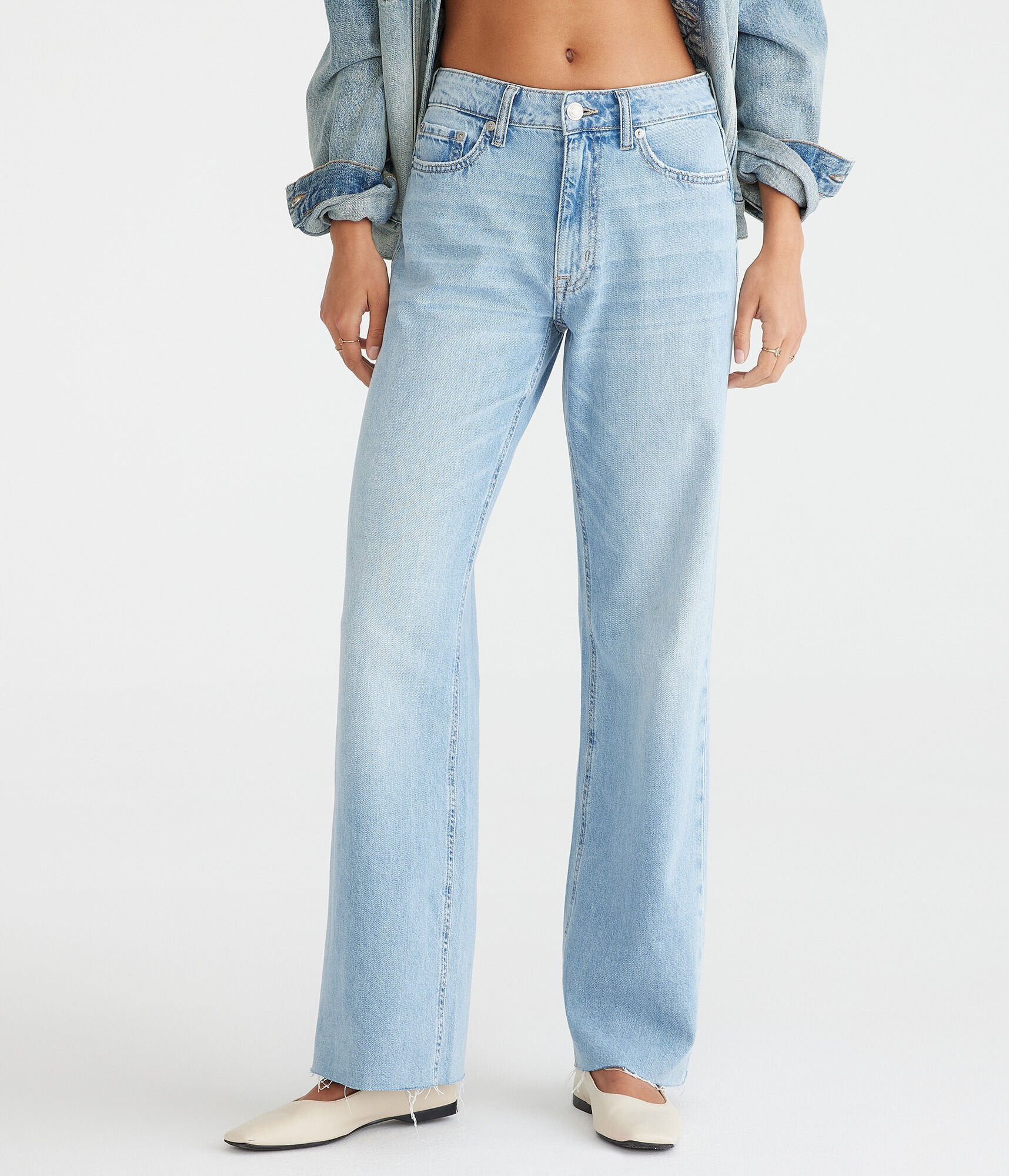 

Aeropostale Джинсы с высокой посадкой и широкими штанинами, цвет medium wash