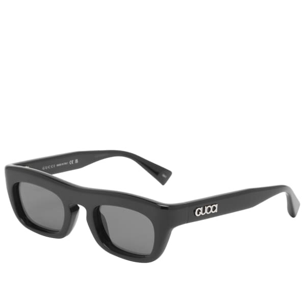 

Gucci показывает солнцезащитные очки Gucci Eyewear, черный