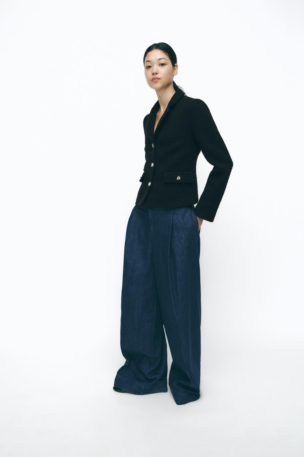 

Текстурированный блейзер с рельефными пуговицами ZARA, черный