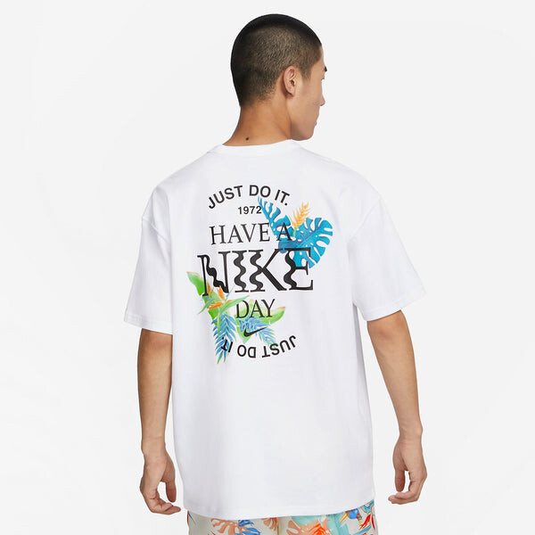 Футболка Nike Sportswear Premium Essential Pocket T-Shirt 'White', белый — фото 4