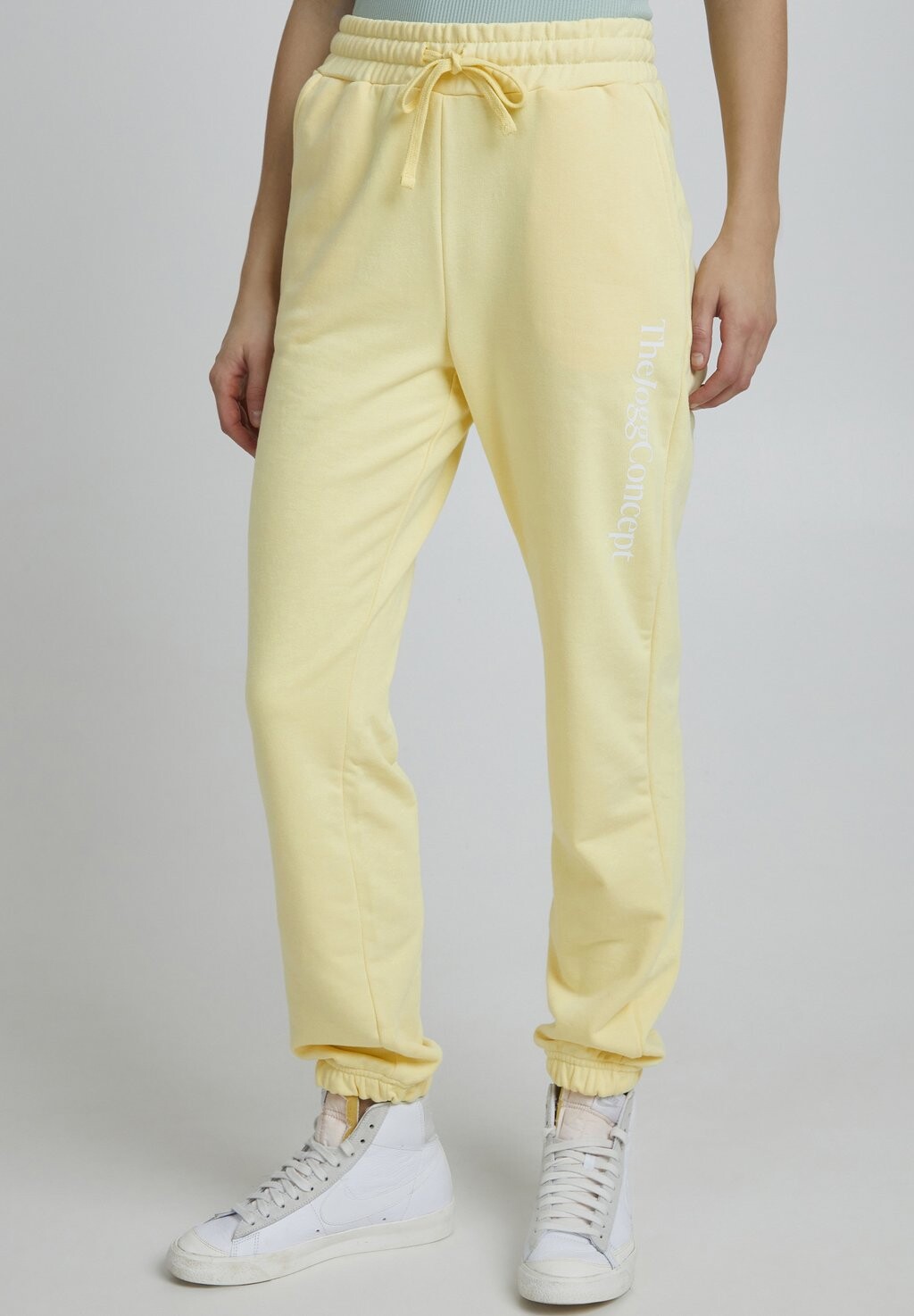 

Спортивные брюки JCSAFINE JOGGING TheJoggConcept, желтый