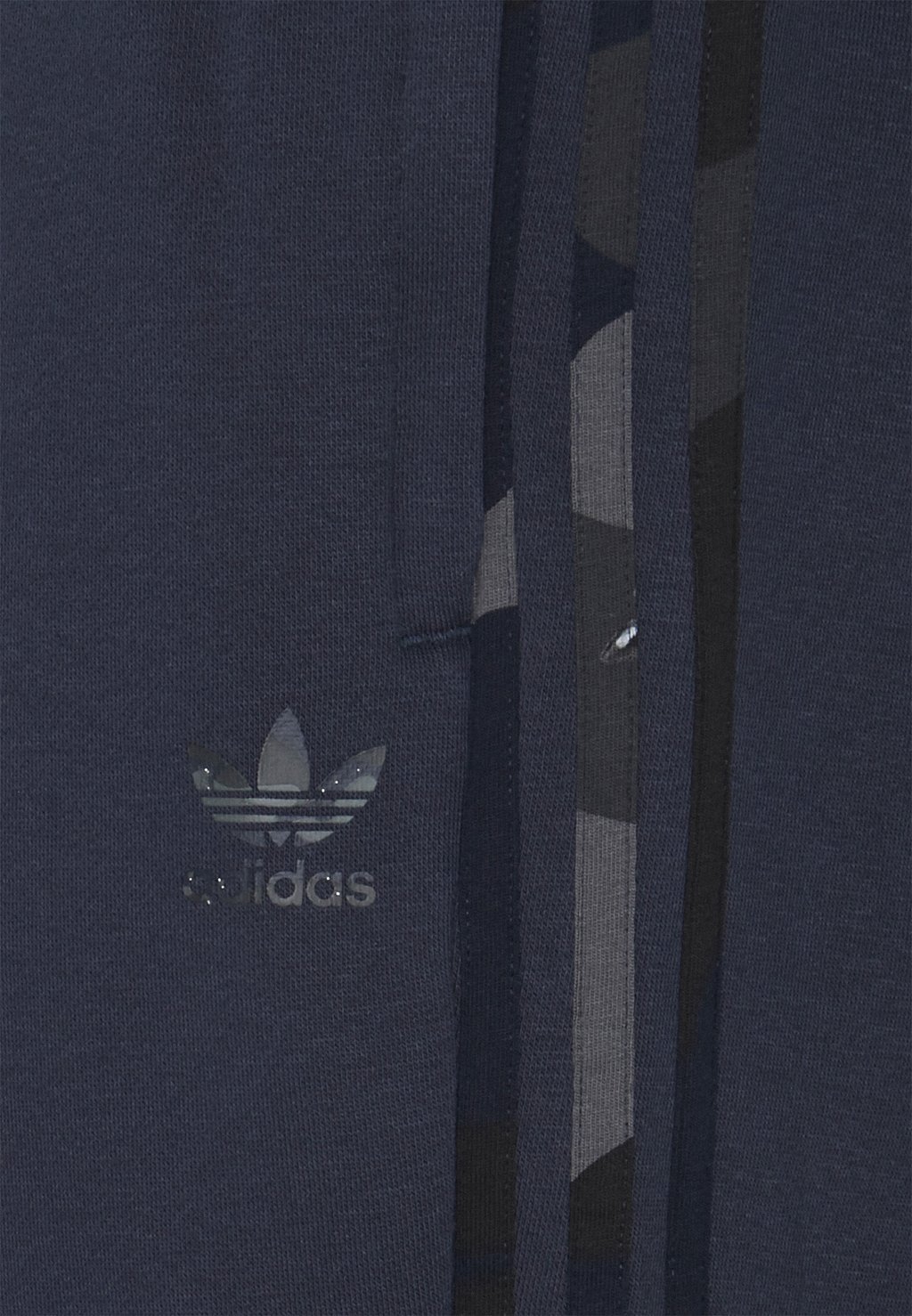 

Шорты adidas Originals, темно-синий