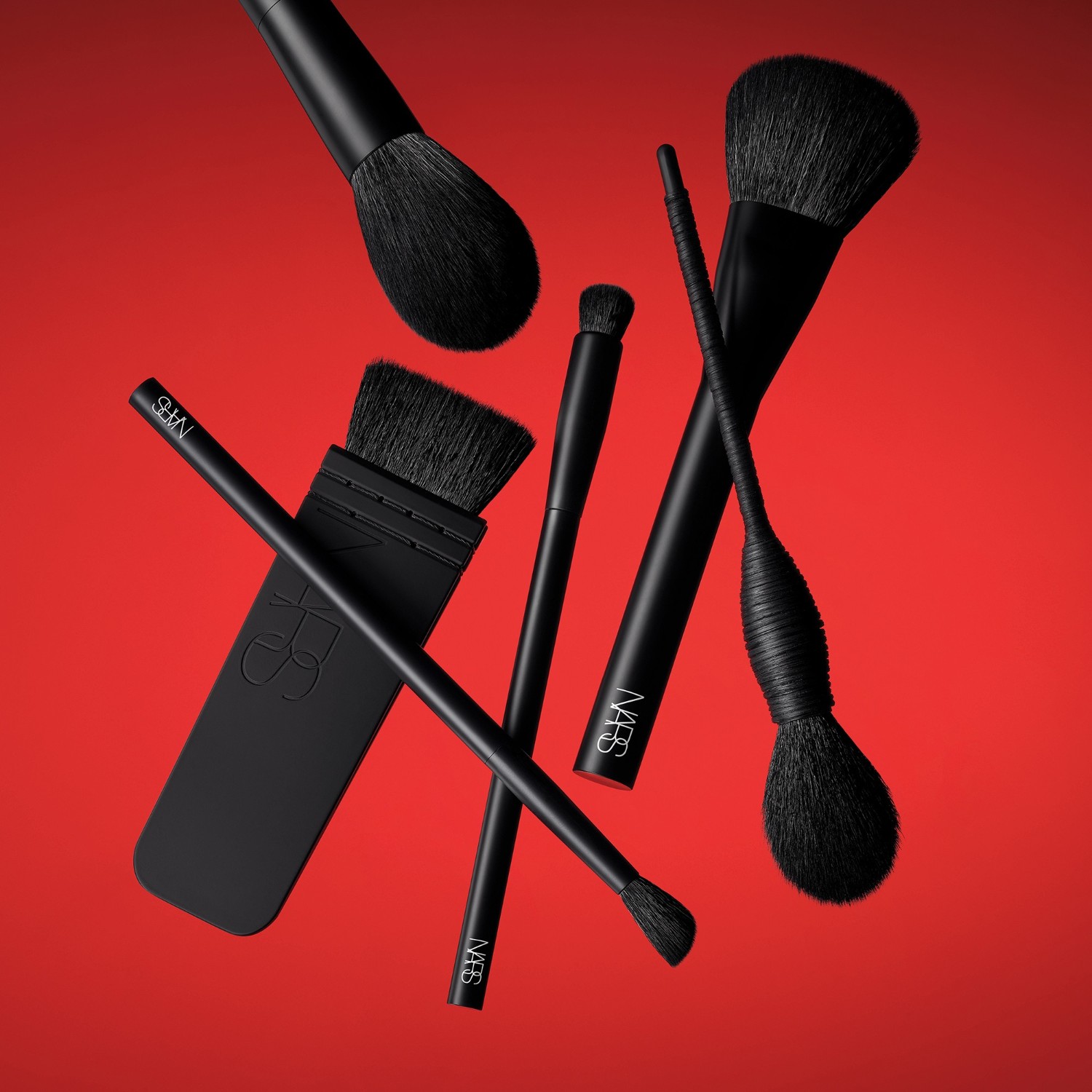 Кисть для теней #22 blending brush Nars, количество 1 шт. — фото 2