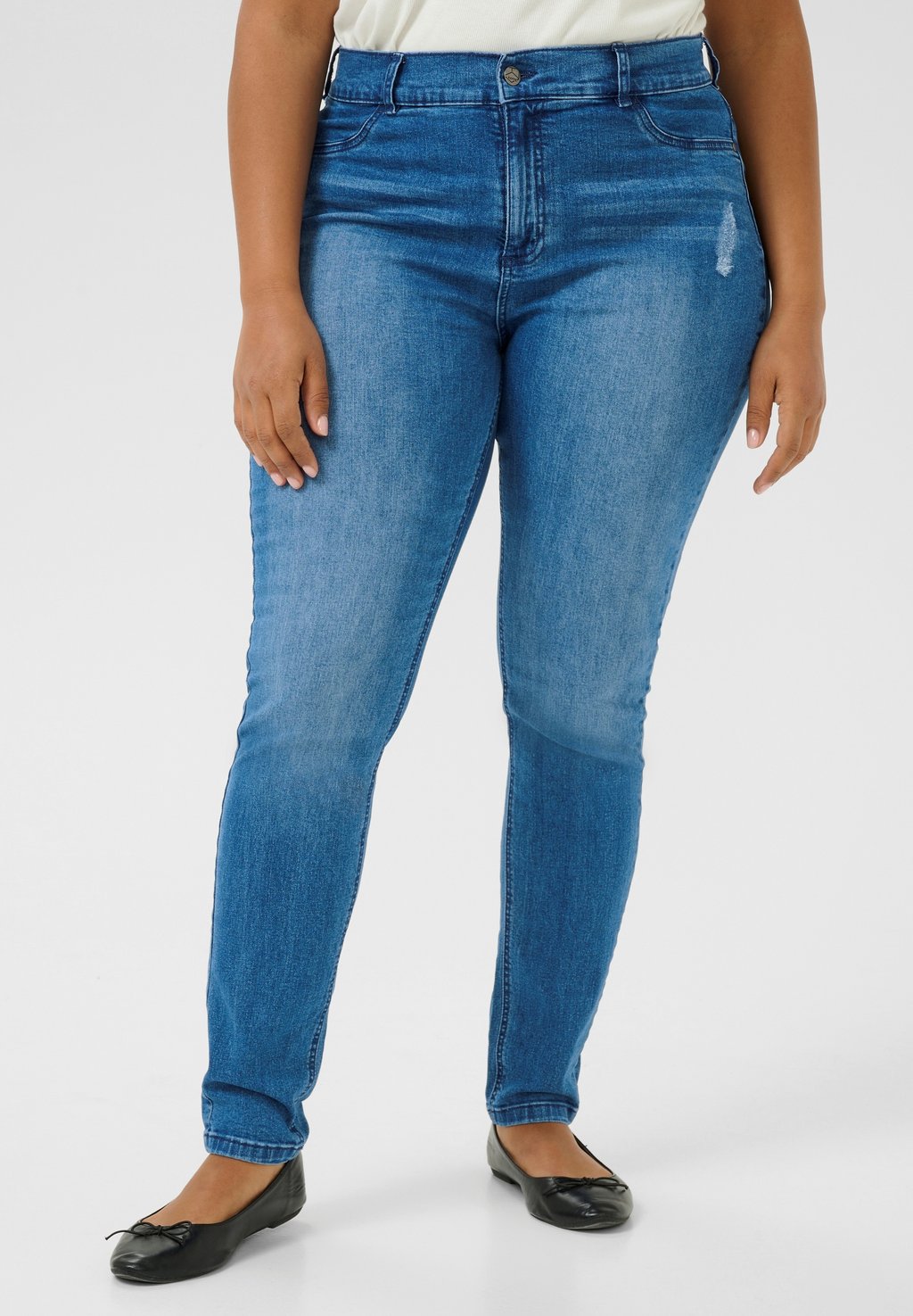 

Джинсы скинни KCLAURINA Kaffe Curve, цвет Washed Destroyed Blue Denim